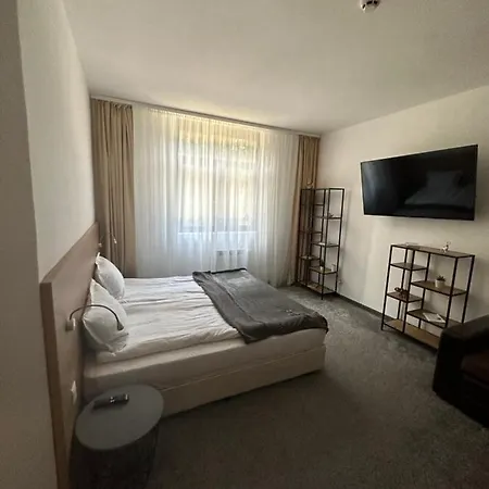Apartmanhotel флора 213б